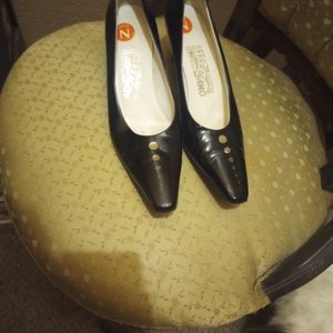 Salvatore Ferragamo Women's Black Pumps